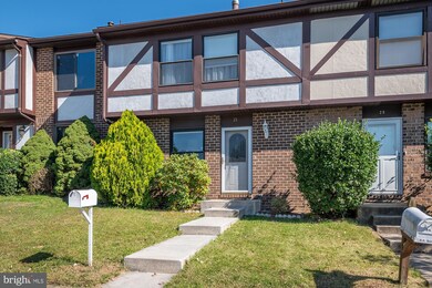 21 Bernadotte Ct, Parkville, MD 21234 - photo 2