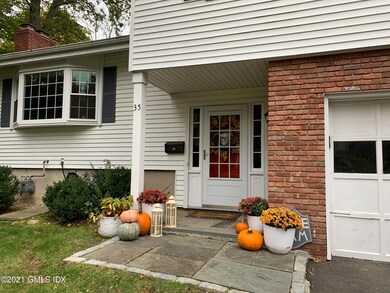 35 Pond Place, Cos Cob, CT 06807 - photo 2