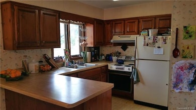 676 Sugarloaf Rd unit 1, Hendersonville, NC 28792 - photo 6