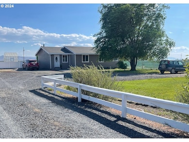 87722 Pinion Ln, Christmas Valley, OR 97641 - photo 3