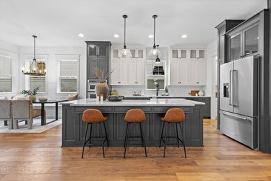 5672 Evans Farm Dr, Lewis Center, OH 43035 - photo 4