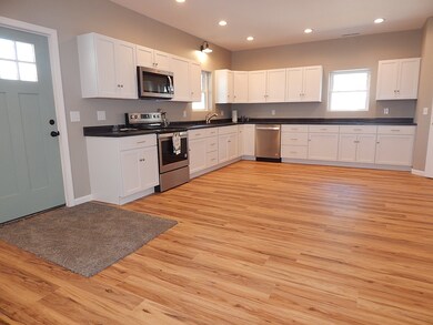 518 W Wiley Ave, Bluffton, IN 46714 - photo 7