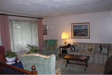 103 Atkinson Dr, Bridgewater, MA 02324 - photo 4