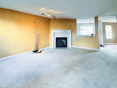 2308 Valley Creek West Ln, Indianapolis, IN 46229 - photo 2