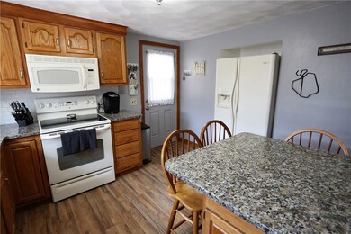 21 Danecroft Ave, Greenville, RI 02828 - photo 4