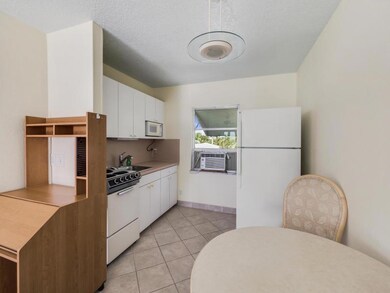 206 Inlet Way 8-4