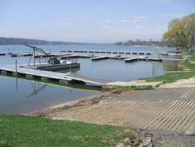 1972 Sunline Dr, Lake Summerset, IL 61019 - photo 4