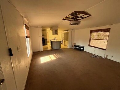 306 Pisces Dr, Granbury, TX 76049 - photo 5