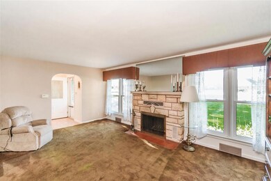 5026 University Ave, Cedar Falls, IA 50613 - photo 2