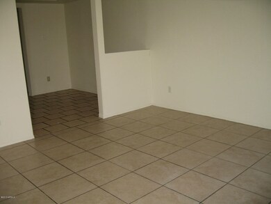 living room 103 pict 2