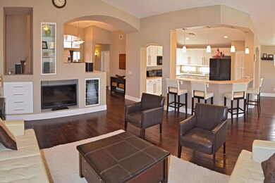 07 Family Room