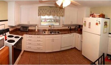 41 Amvet Blvd, North Attleboro, MA 02760 - photo 7