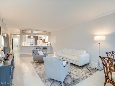 1016 Manor Lake Dr, Naples, FL 34110 - photo 6