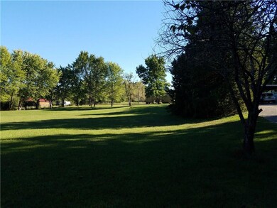 Beautiful 5 acre lot