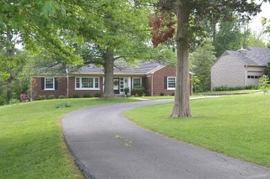 744 Beaumont Ave, Harrodsburg, KY 40330 - photo 2