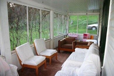 screened in front porch