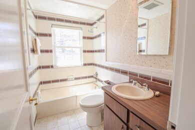 756 Trapelo Rd, Waltham, MA 02452 - photo 7