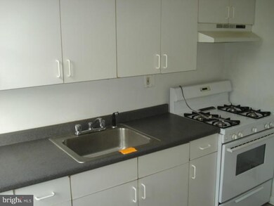 3009 Kenyon Ave, Baltimore, MD 21213 - photo 4