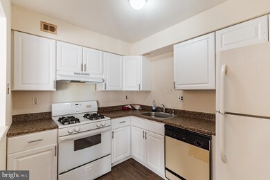 8021 Moro St, Philadelphia, PA 19136 - photo 4
