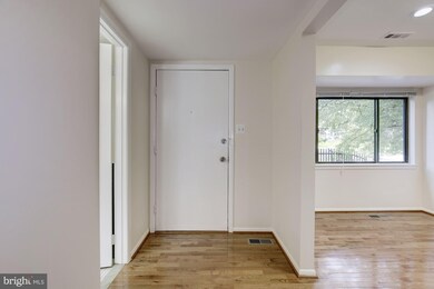 3720 Nimitz Rd, Kensington, MD 20895 - photo 4