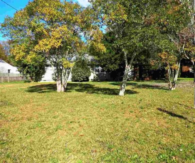 700 Elm St, Jacksonville, NC 28540 - photo 2