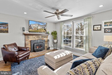 110 Independence Dr, Morrisville, PA 19067 - photo 6