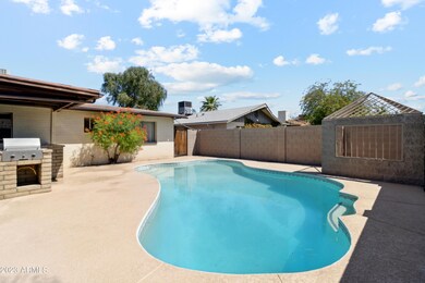 Pool 2