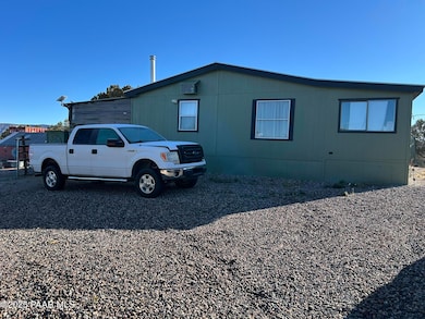 001 Basconia Ln, Seligman, AZ 86337 - photo 4