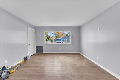 386 E 200th St unit 1/DN, Cleveland, OH 44119 - photo 2