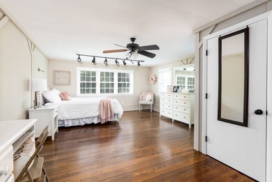 145 Pond St, Franklin, MA 02038 - photo 4