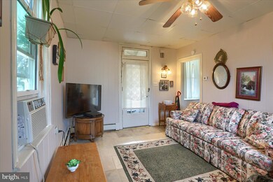 21 State St, Middletown, PA 17057 - photo 4