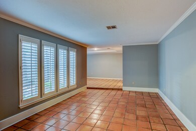 12370 Longworth Ln, Houston, TX 77024 - photo 6