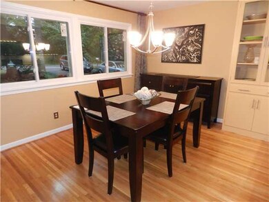Dining Room. Formal dining room is open to the kit