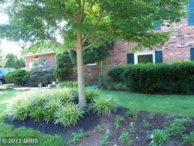 9206 Kristin Ln, Fairfax, VA 22032 - photo 2