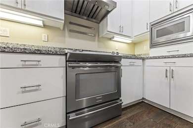 1528 W Artesia Square unit B, Gardena, CA 90248 - photo 7