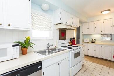 388 E Beechwold Kit