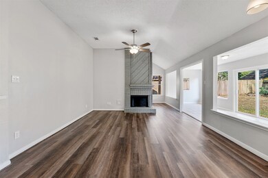 15810 Locust Grove Dr, Houston, TX 77095 - photo 4