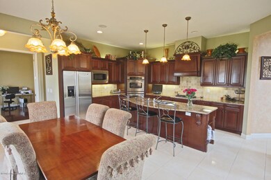 002_Kitchen