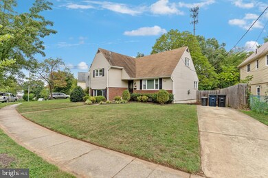 6014 Mustang Dr, Riverdale, MD 20737 - photo 2