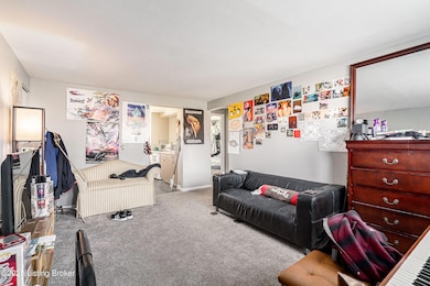 1702 Valley Forge Way, Louisville, KY 40215 - photo 5