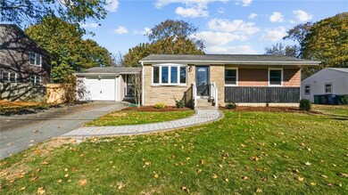 109 Vineyard Rd, Warwick, RI 02889 - photo 3