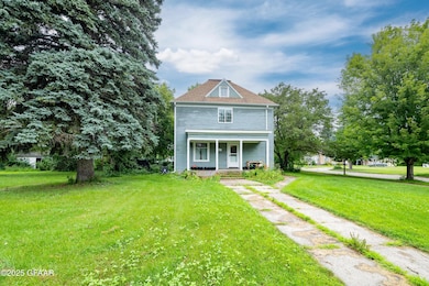 204 7th St, Hatton, ND 58240 - photo 2