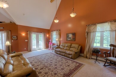 42 Mechanic St, Palmer, MA 01069 - photo 3