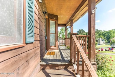 410 Steeplechase Rd 6