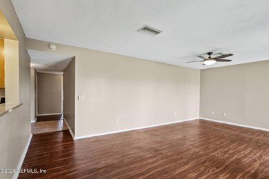 6-web-or-mls-3_7608 Las Palmas Way