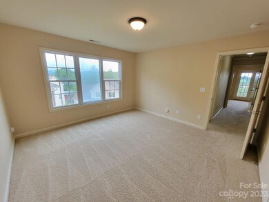 77 Rotunda Cir, Asheville, NC 28806 - photo 5