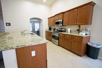 3025 N Pearwood Ave, Fresno, CA 93727 - photo 7