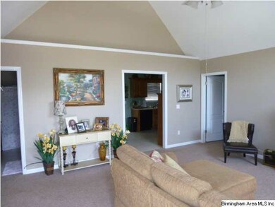 LOVE THE LEDGE ON THE BACK WALL AND ABOVE THE DOOR