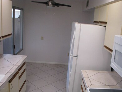 17606 N 104th Ave, Sun City, AZ 85373 - photo 5