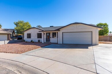137 S Salt Cedar Place, Chandler, AZ 85225 - photo 2